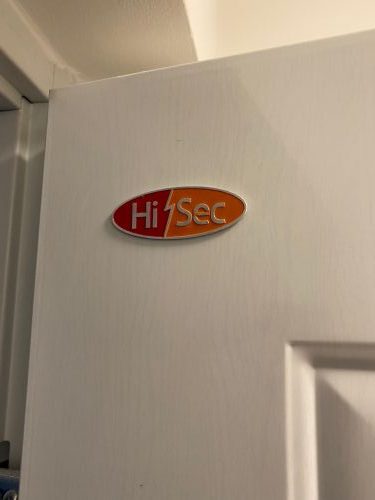 Hogy néz ki a kínai biztonsági ajtó?