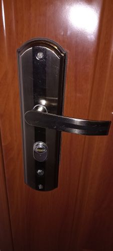 HiSec ajtóba zárbetét csere, ezzel megelőzve a betörést 
